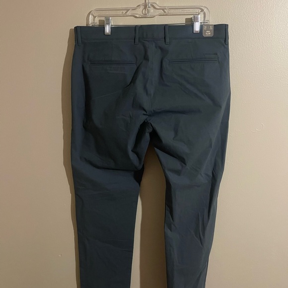 J. Crew 770 Straight Fit Tech Pant Blue Gray Stretch Men's Size 35x32 NWT - Picture 4 of 4